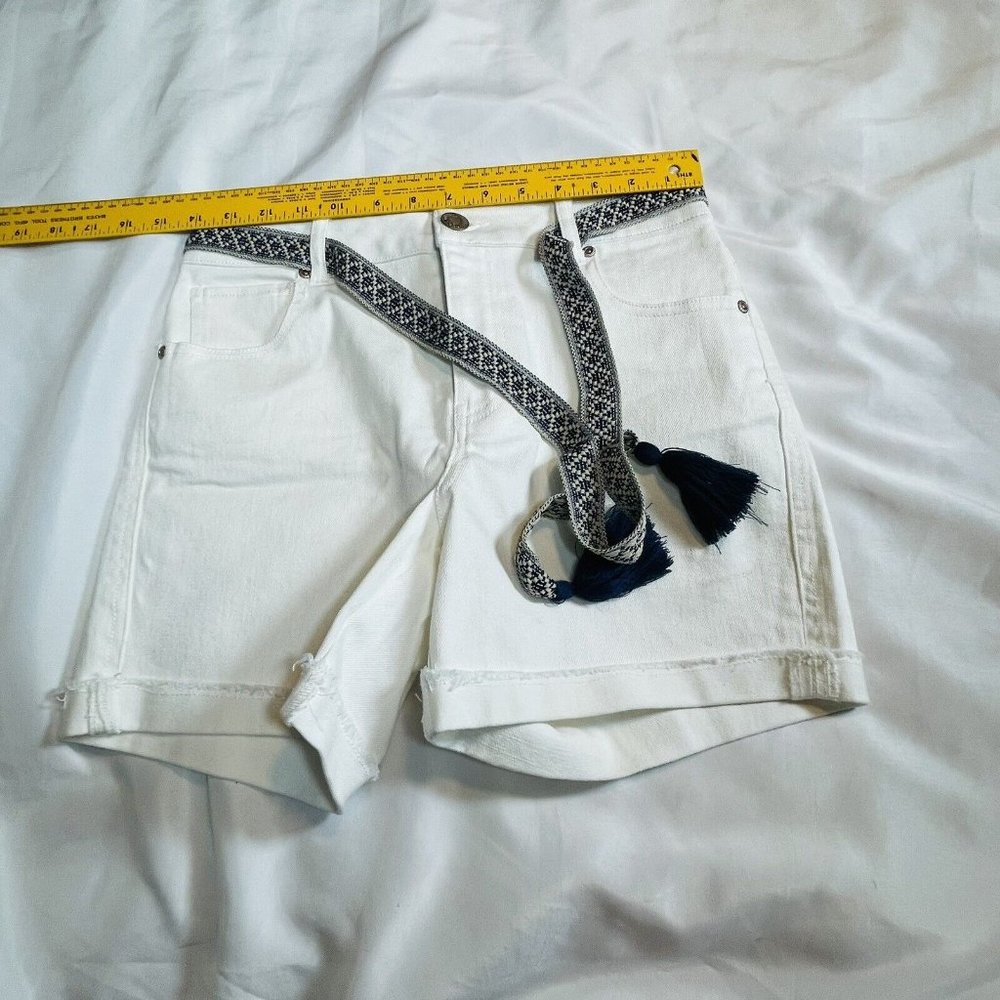 Women Maurices M High Rise Cut Off Stitched White Denim Blue Jean Shorts Size 4 - Picture 9 of 10